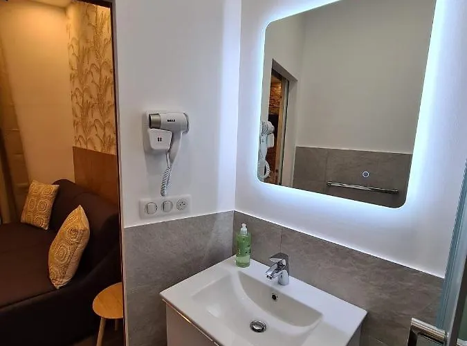 Briloc Centre * Ajaccio (Corsica)